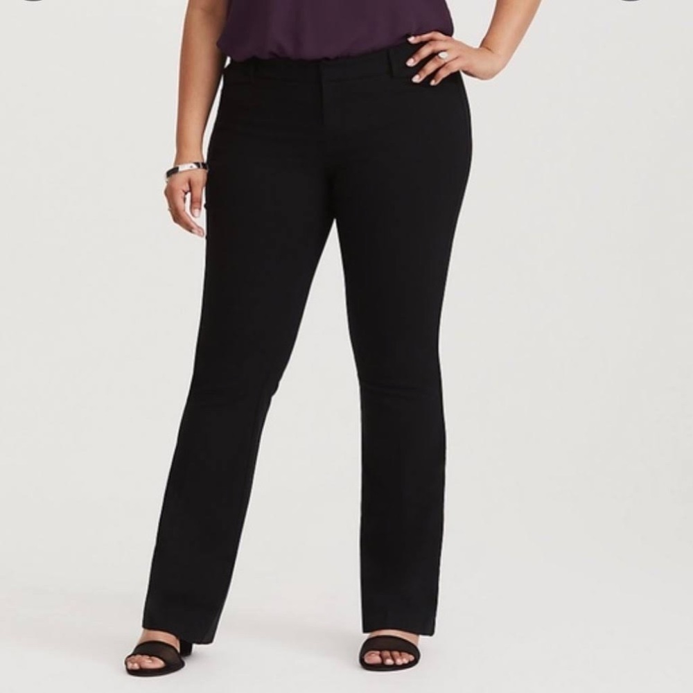 NWT Torrid The Noir Pant Collection Black Slim Flare Pants Size 12 - Picture 1 of 7